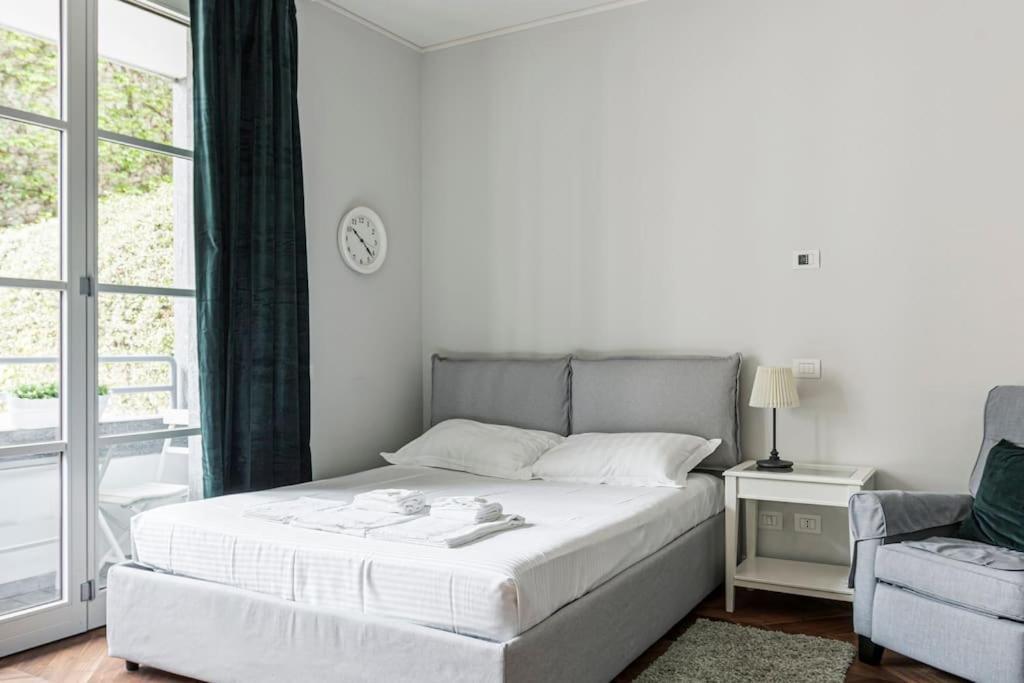 Unique Studio In The Heart Of Милано Екстериор снимка