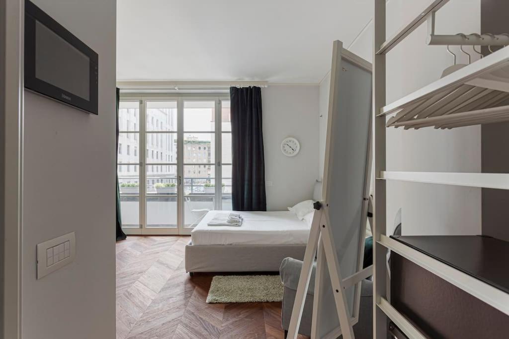 Unique Studio In The Heart Of Милано Екстериор снимка