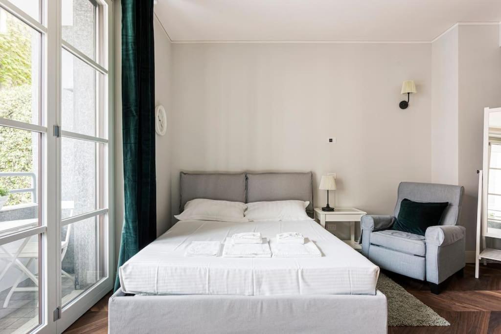 Unique Studio In The Heart Of Милано Екстериор снимка